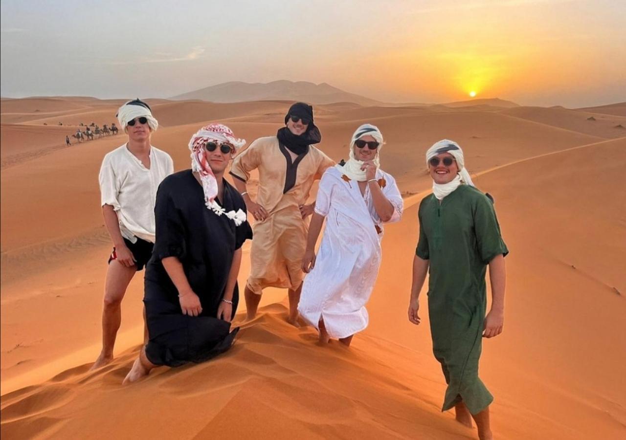 Amazing Luxury Camp Hotel Merzouga Buitenkant foto