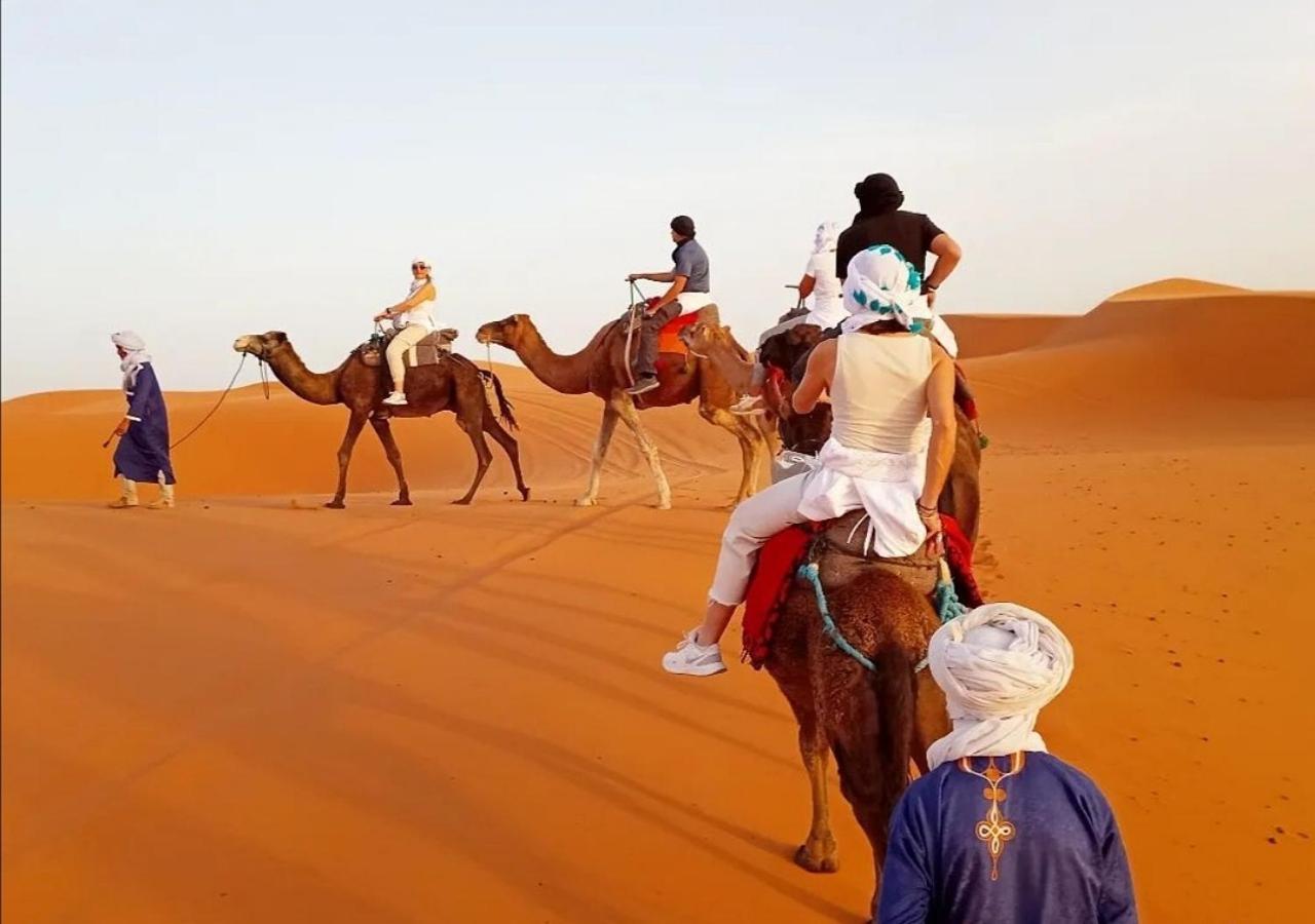Amazing Luxury Camp Hotel Merzouga Buitenkant foto
