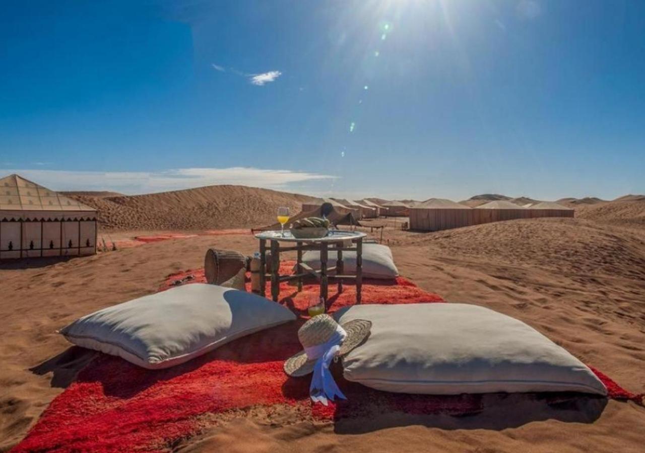 Amazing Luxury Camp Hotel Merzouga Buitenkant foto