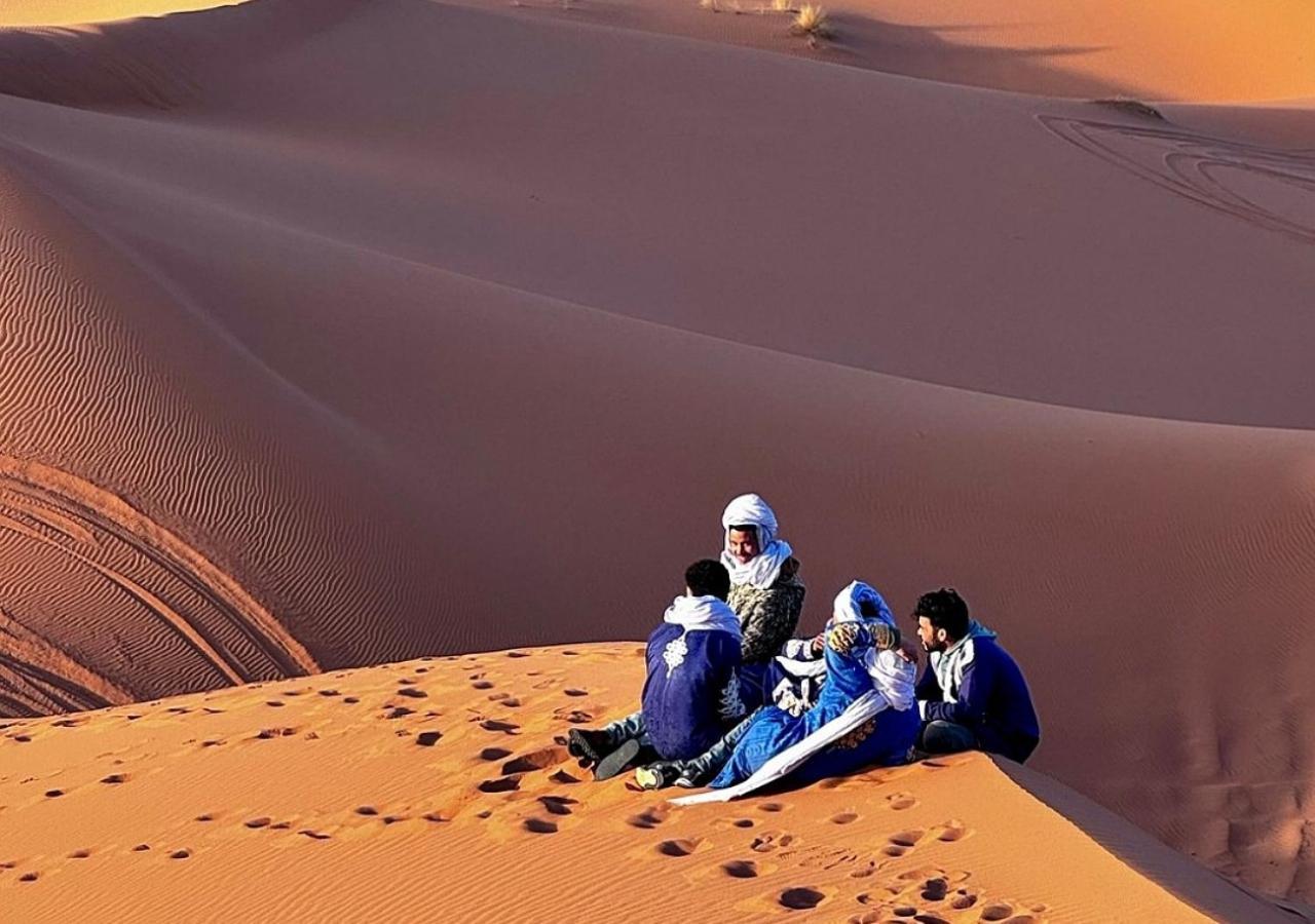 Amazing Luxury Camp Hotel Merzouga Buitenkant foto