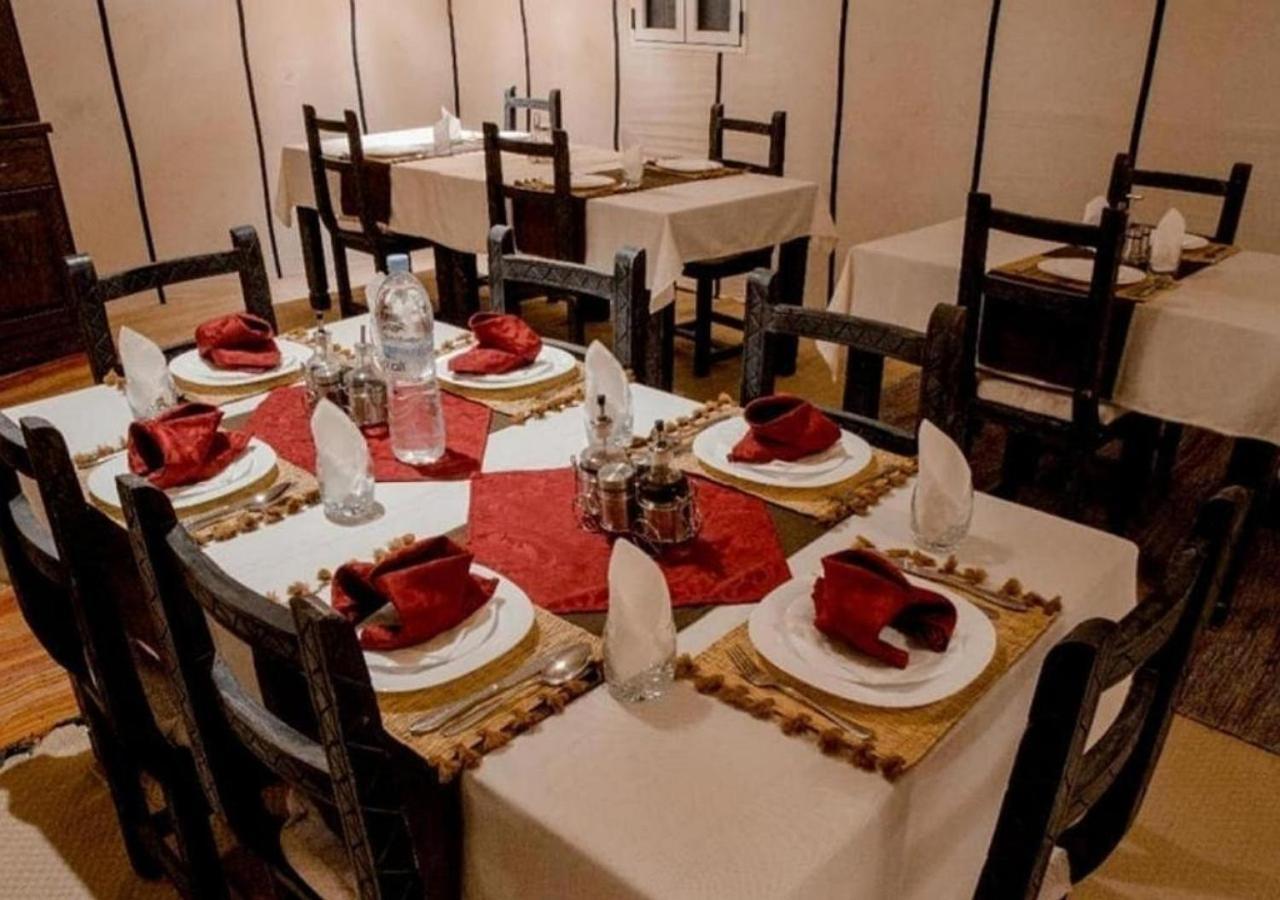 Amazing Luxury Camp Hotel Merzouga Buitenkant foto