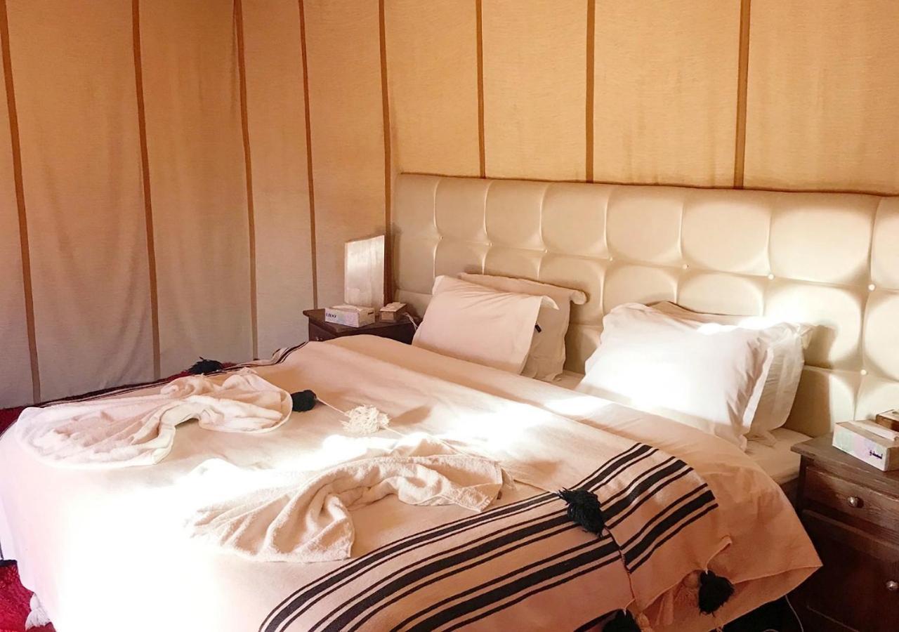 Amazing Luxury Camp Hotel Merzouga Buitenkant foto