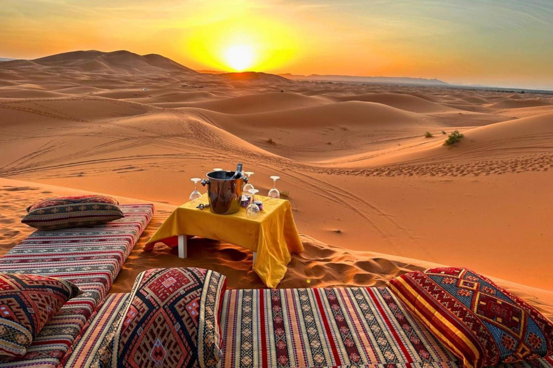 Amazing Luxury Camp Hotel Merzouga Buitenkant foto